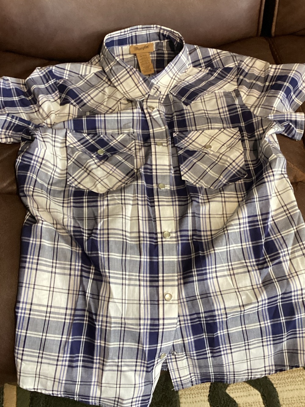 Wrangler Navy & White Plaid Short-Sleeve Button-Down